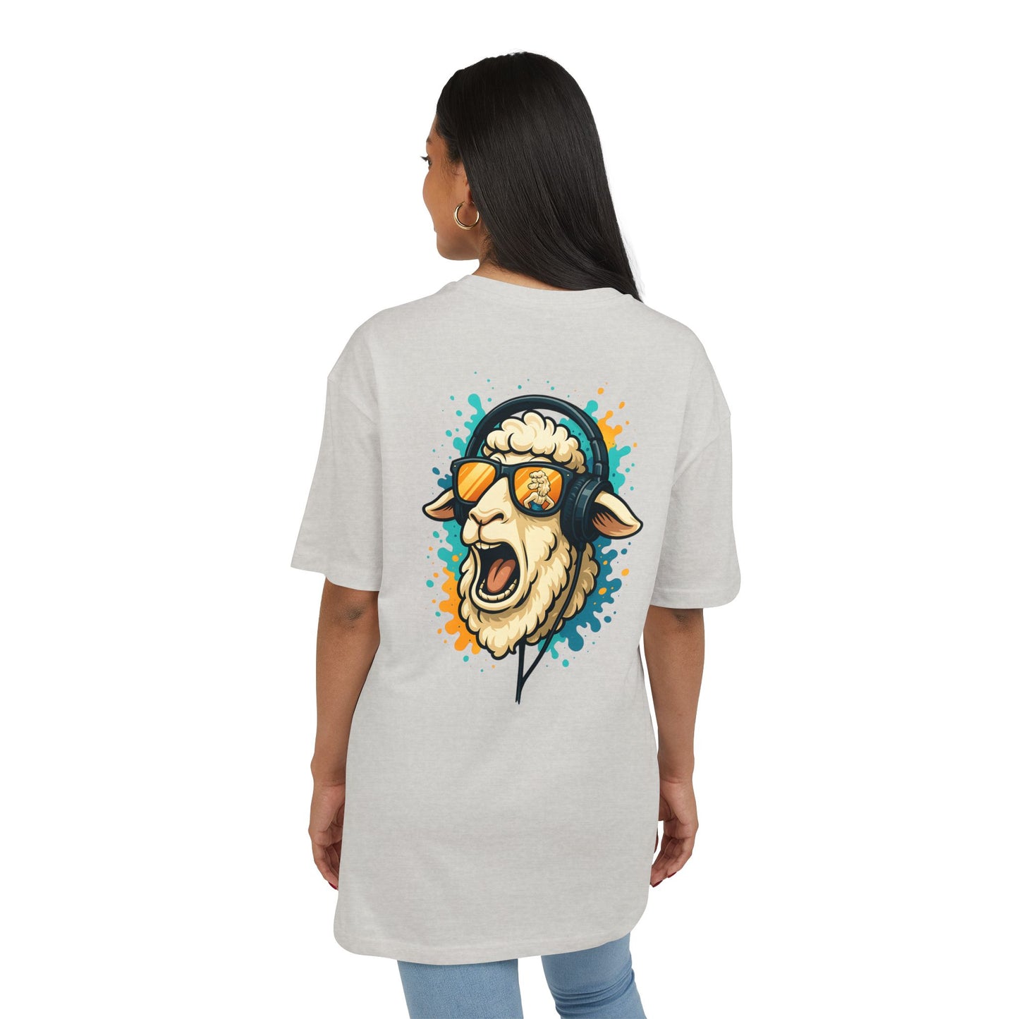 Lustiges Schaf T-Shirt (Rückenprint) – Cooles Cartoon-Motiv mit Kopfhörer & Sonnenbrille – Unisex Shirt für Musikfans & Tierliebhaber