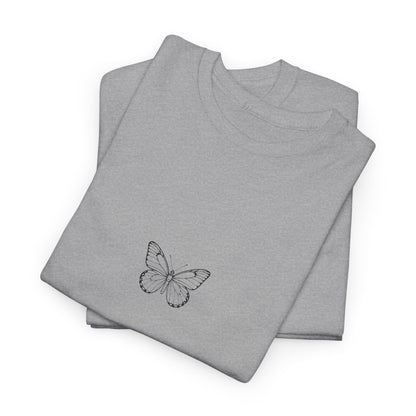 Schmetterling T-Shirt (Brustprint) – Stylisches Linienkunst-Design | Natur & Freiheit | Unisex Baumwolle
