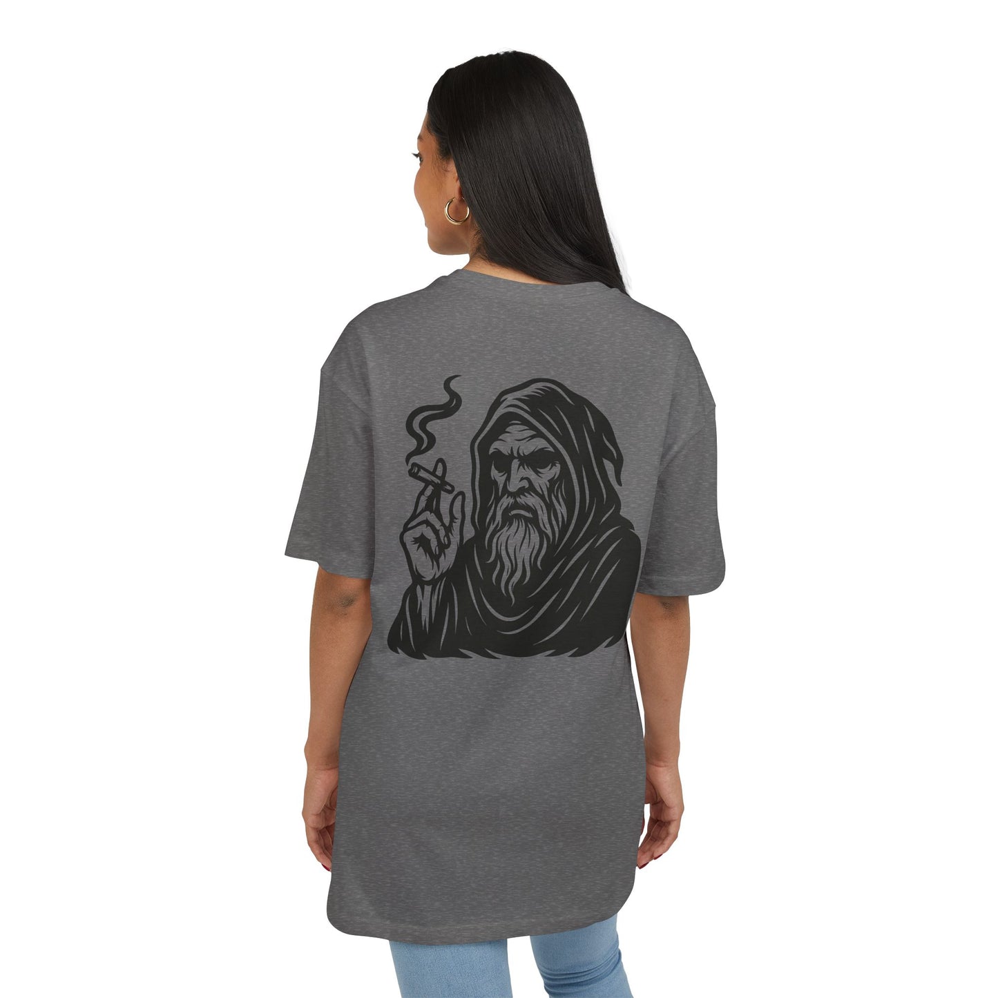 Mystic Wizard T-Shirt (Rückenprint)– Dunkler Magier mit Zigarre Motiv – Gothic Streetwear für Männer & Frauen