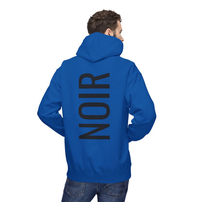 NOIR Hoodie Unisex (Rückenprint) – Nachhaltiger Midweight Fleece Kapuzenpullover mit Kängurutasche, Fair & OEKO-TEX zertifiziert