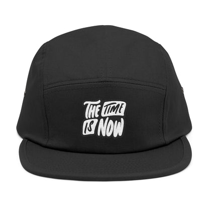 The Time is Now – 5-Panel Cap mit Stickerei