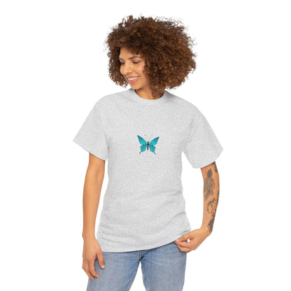 Blauer Schmetterling T-Shirt Unisex (Brustprint) – Farbintensives Butterfly Design | Natur-inspiriertes Shirt aus Baumwolle