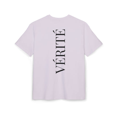 Stylisches T-Shirt mit Aufschrift ‘Vérité’ (Rückenprint) – Minimalistisches Design für Modebewusste