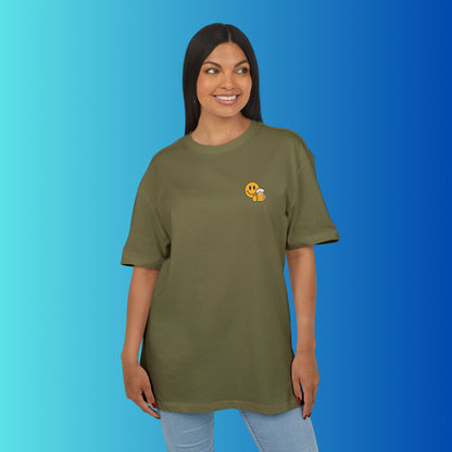 Smiley mit Bier (Brustprint) – Lustiges Party T-Shirt für Bierliebhaber | Unisex Funshirt