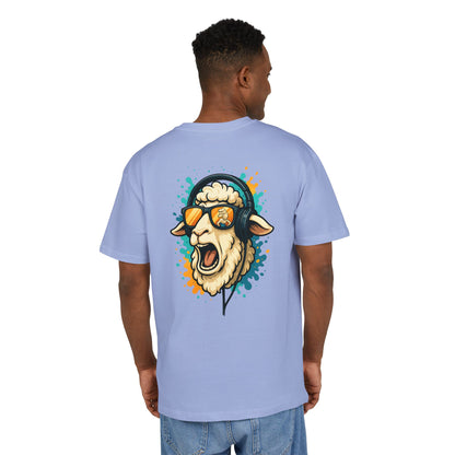 Lustiges Schaf T-Shirt (Rückenprint) – Cooles Cartoon-Motiv mit Kopfhörer & Sonnenbrille – Unisex Shirt für Musikfans & Tierliebhaber