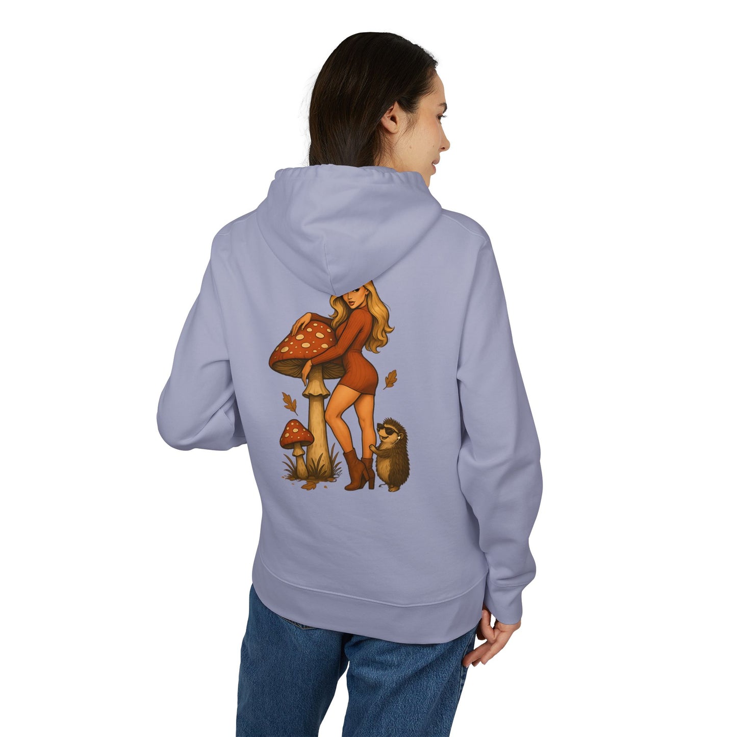 Vintage Pilz Fee & Igel Hoodie (Rückenprint) – Retro Waldmotiv Kapuzenpullover für Natur- & Pilzliebhaber
