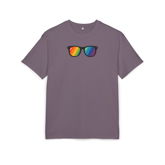 Regenbogen Sonnenbrille T-Shirt (Brustprint) – Buntes Retro Pride Design für Sommer & Festival