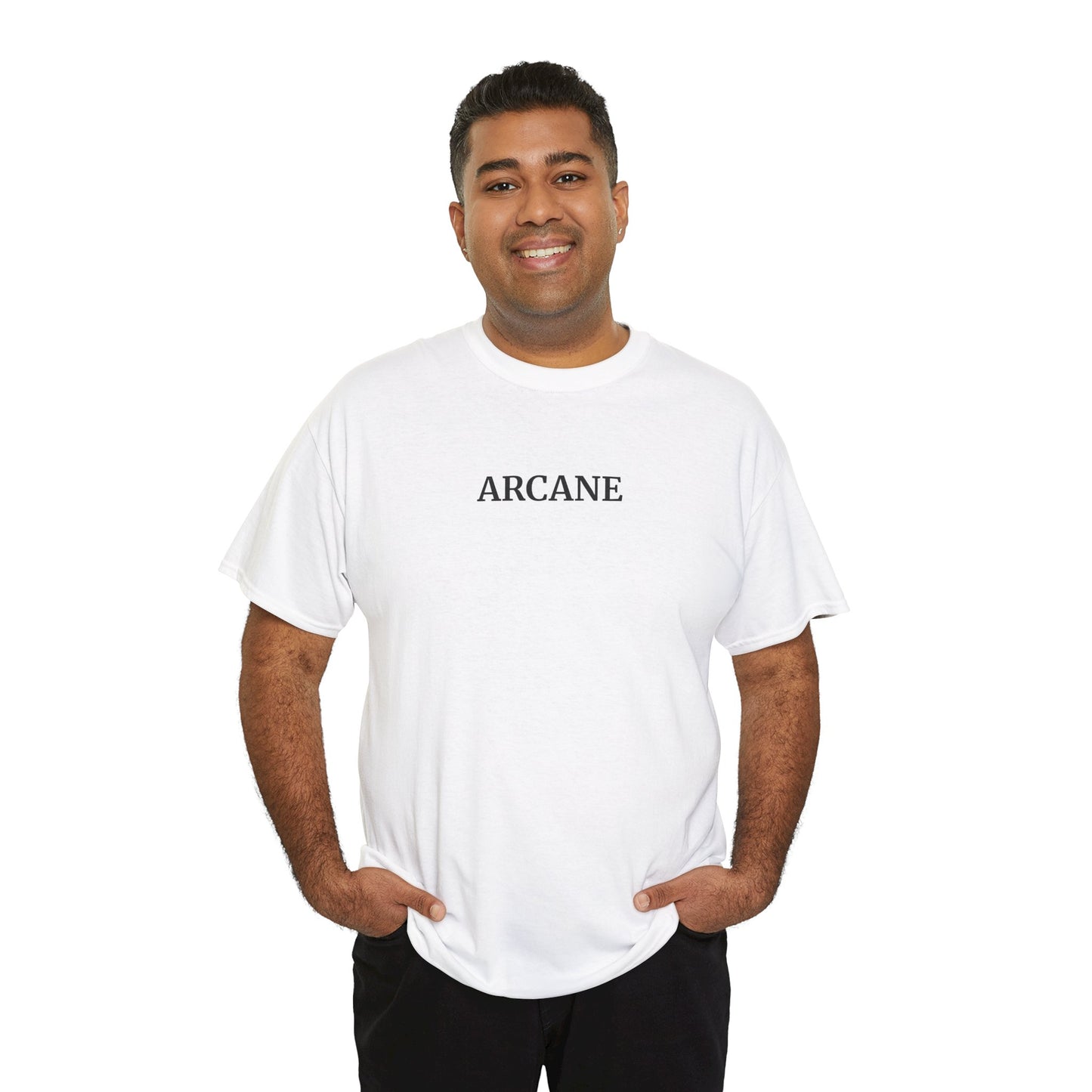 ARCANE T-Shirt (Brustprint) – Unisex Heavy Cotton Tee | Nachhaltige Streetwear aus 100% Baumwolle