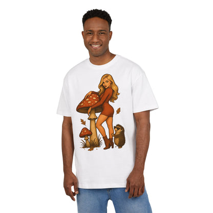 Vintage Pilz Fee & Igel Cartoon (Brustprint) – Retro Waldmotiv T-Shirt für Natur- & Pilzliebhaber