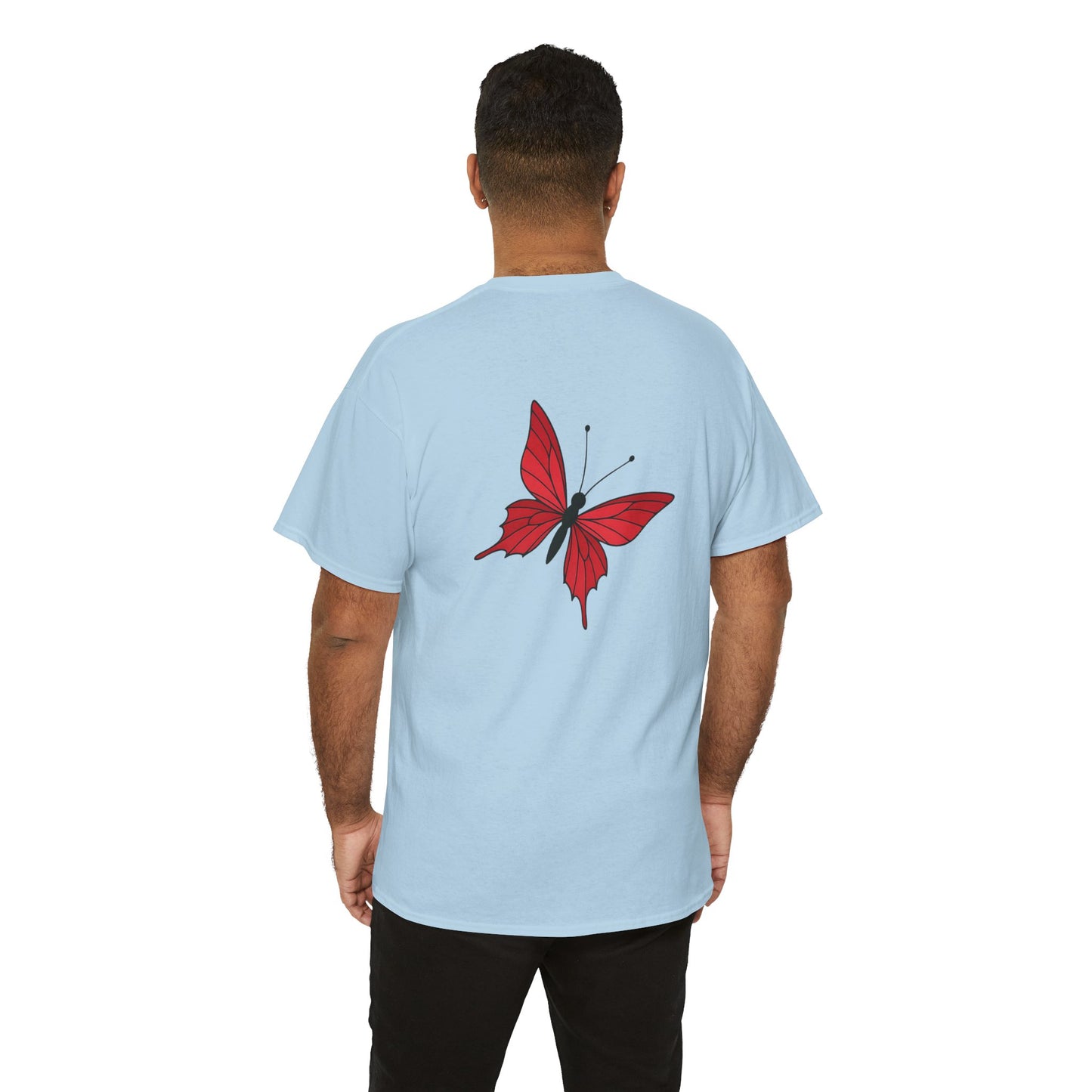 Roter Schmetterling T-Shirt Unisex – Ausdrucksstarkes Butterfly Design | Natur-inspiriertes Baumwollshirt für Damen & Herren
