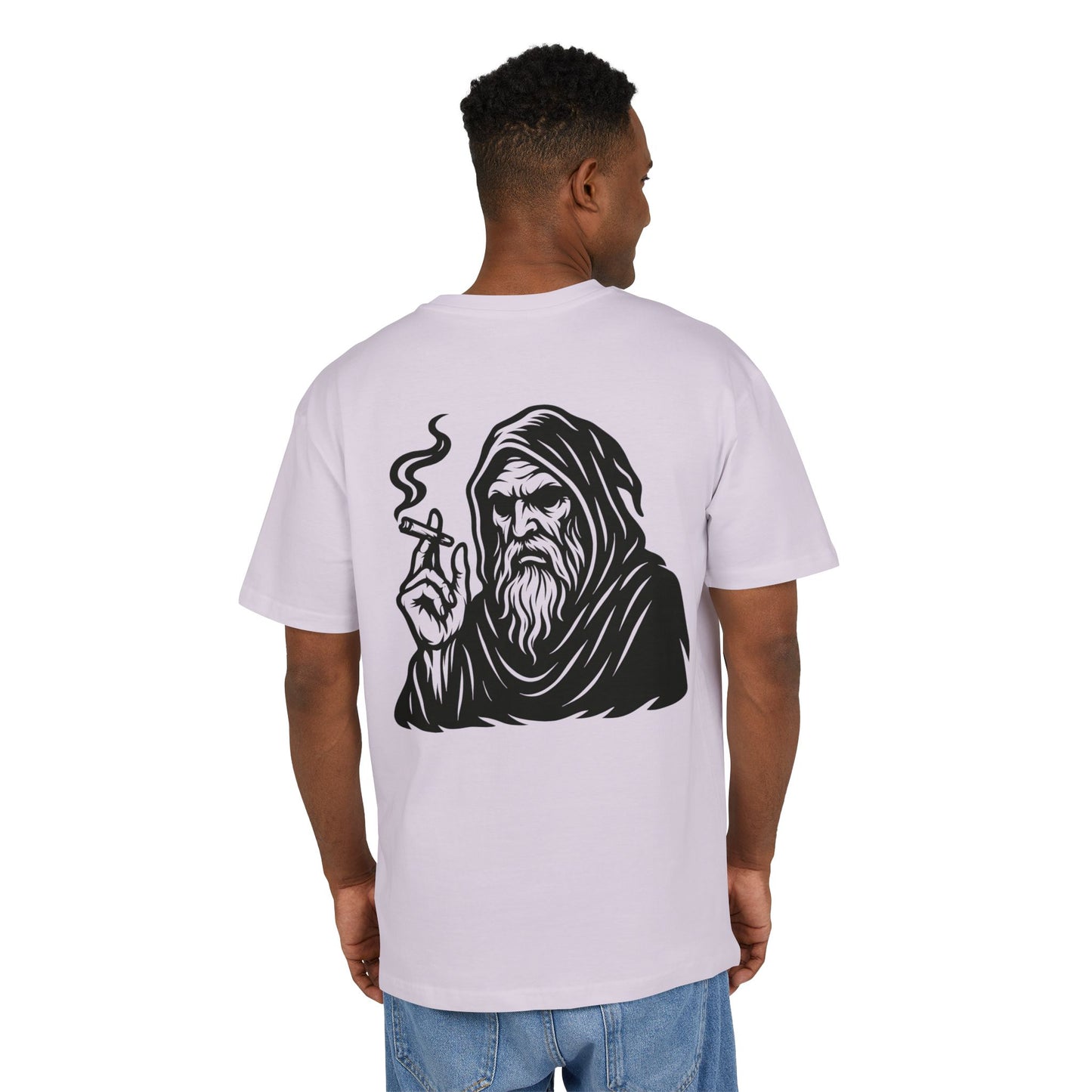 Mystic Wizard T-Shirt (Rückenprint)– Dunkler Magier mit Zigarre Motiv – Gothic Streetwear für Männer & Frauen