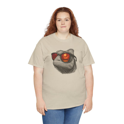 Chamäleon Disco T-Shirt (Brustprint) – Lustiges Tiermotiv mit Sonnenbrille | Retro Club Design für Tierfreunde & Festivalfans