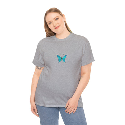 Blauer Schmetterling T-Shirt Unisex (Brustprint) – Farbintensives Butterfly Design | Natur-inspiriertes Shirt aus Baumwolle
