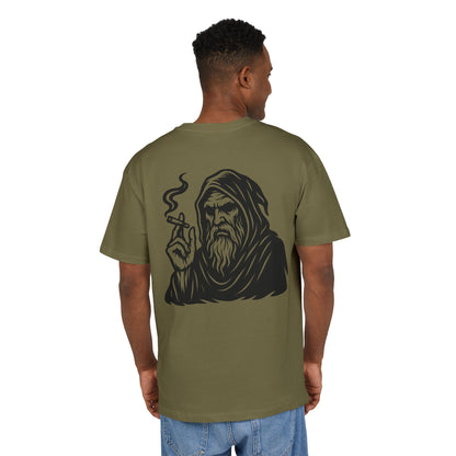 Mystic Wizard T-Shirt (Rückenprint)– Dunkler Magier mit Zigarre Motiv – Gothic Streetwear für Männer & Frauen