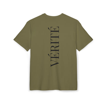 Stylisches T-Shirt mit Aufschrift ‘Vérité’ (Rückenprint) – Minimalistisches Design für Modebewusste