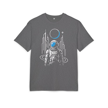 Futuristisches Astronauten T-Shirt (Brustprint) – Space Design mit Sci-Fi Skyline & Planet – Spacewear für Weltraum-Fans