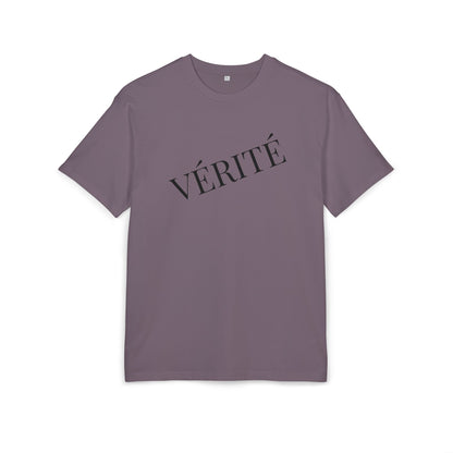 Stylisches T-Shirt mit Aufschrift ‘Vérité’ (Brustprint) – Minimalistisches Design für Modebewusste
