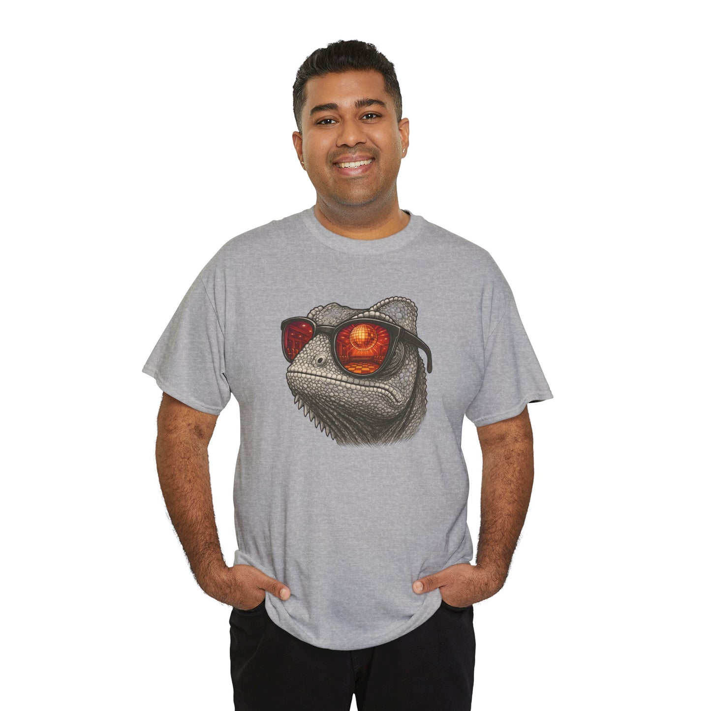 Chamäleon Disco T-Shirt (Brustprint) – Lustiges Tiermotiv mit Sonnenbrille | Retro Club Design für Tierfreunde & Festivalfans