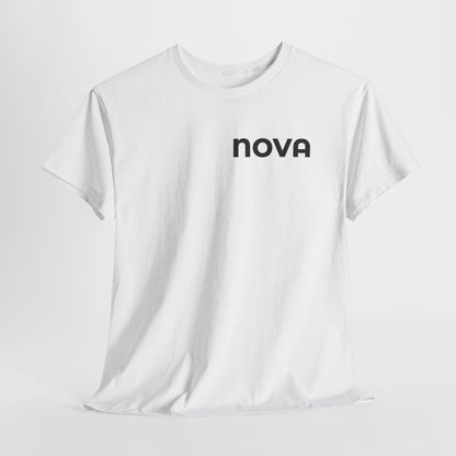 NOVA Unisex Heavy Cotton T-Shirt (Brustprint) – Minimalistisches Statement-Shirt aus 100 % Baumwolle für Damen & Herren