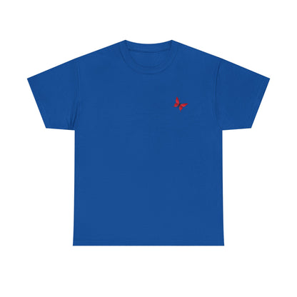 Roter Schmetterling T-Shirt Unisex – Ausdrucksstarkes Butterfly Design | Natur-inspiriertes Baumwollshirt für Damen & Herren